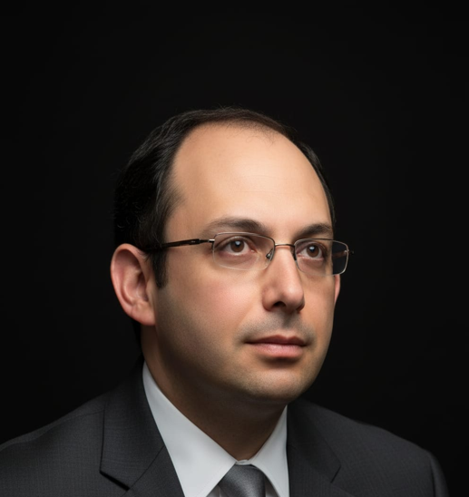 Lic. Carlos E. Mendoza Ponce